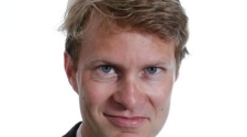 Guardian reporter allowed to return to Russia