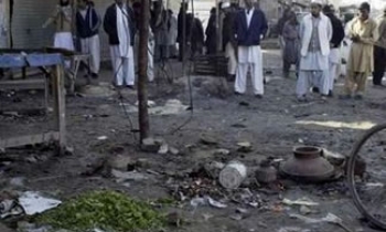 Two journalists among seven killed in suicide bomb attack in Pakistan's NWFP