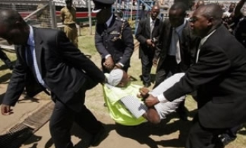 Victory for Kenyan journalists as government deletes controversial clause in media law