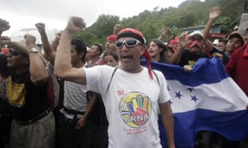 Gag on Honduran media gets tighter in month since coup, critical media obstructed